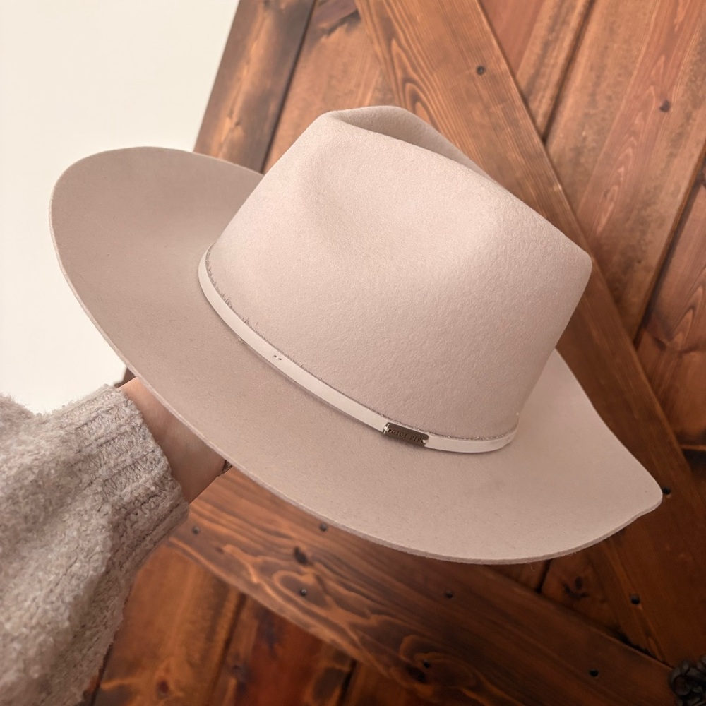 GIGI PIP Classic Beige Wool Hat